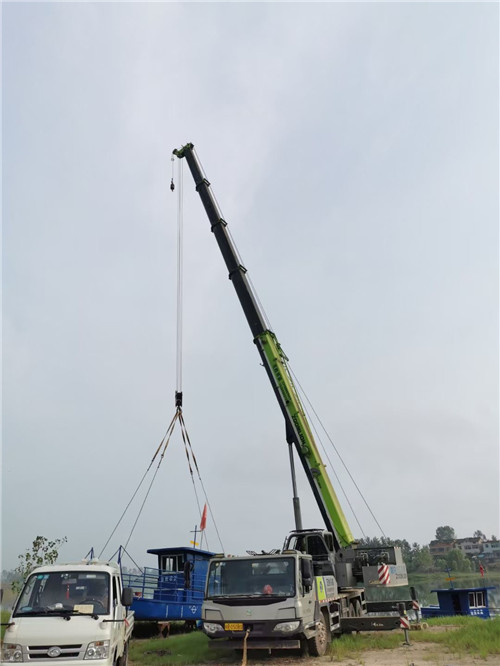 雨山区桥梁建设吊装案例